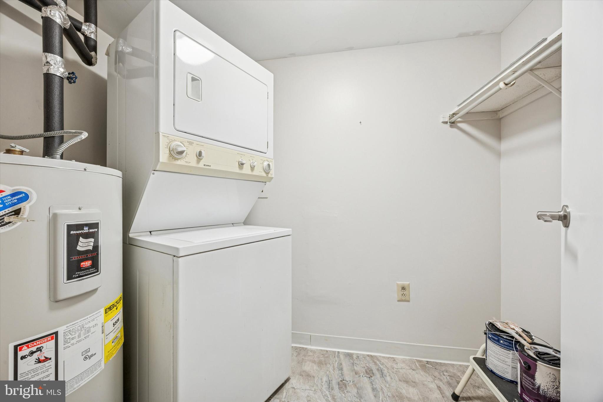 800 Avondale Road, Unit 7B Wallingford, PA 19086 - Photo 18 of 24 a utility room with dryer and washer