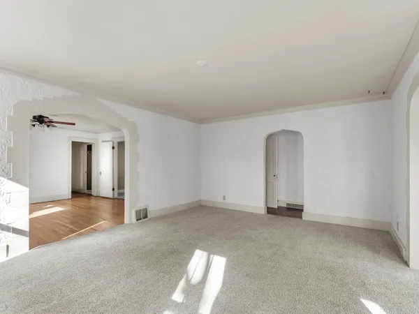 $1,600 | 2502 North 9th Street, Sheboygan, WI 53083