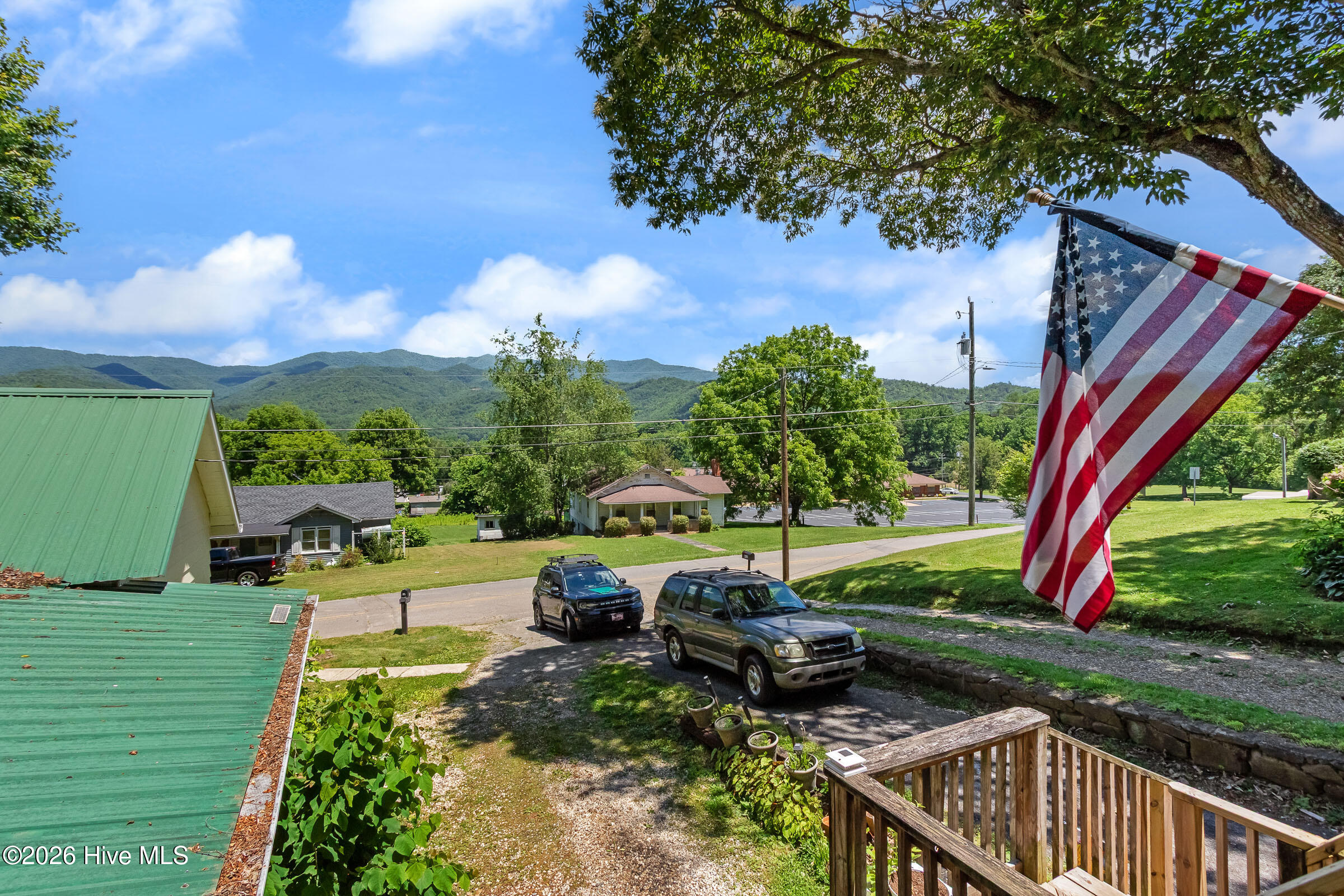 390 Aquone Road Andrews, NC 28901 - Photo 4 of 76