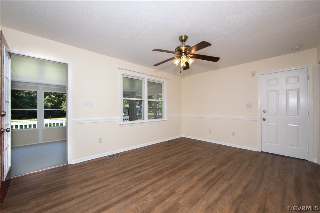 4480 Hair Road Disputanta, VA 23842 - Photo 17 of 39