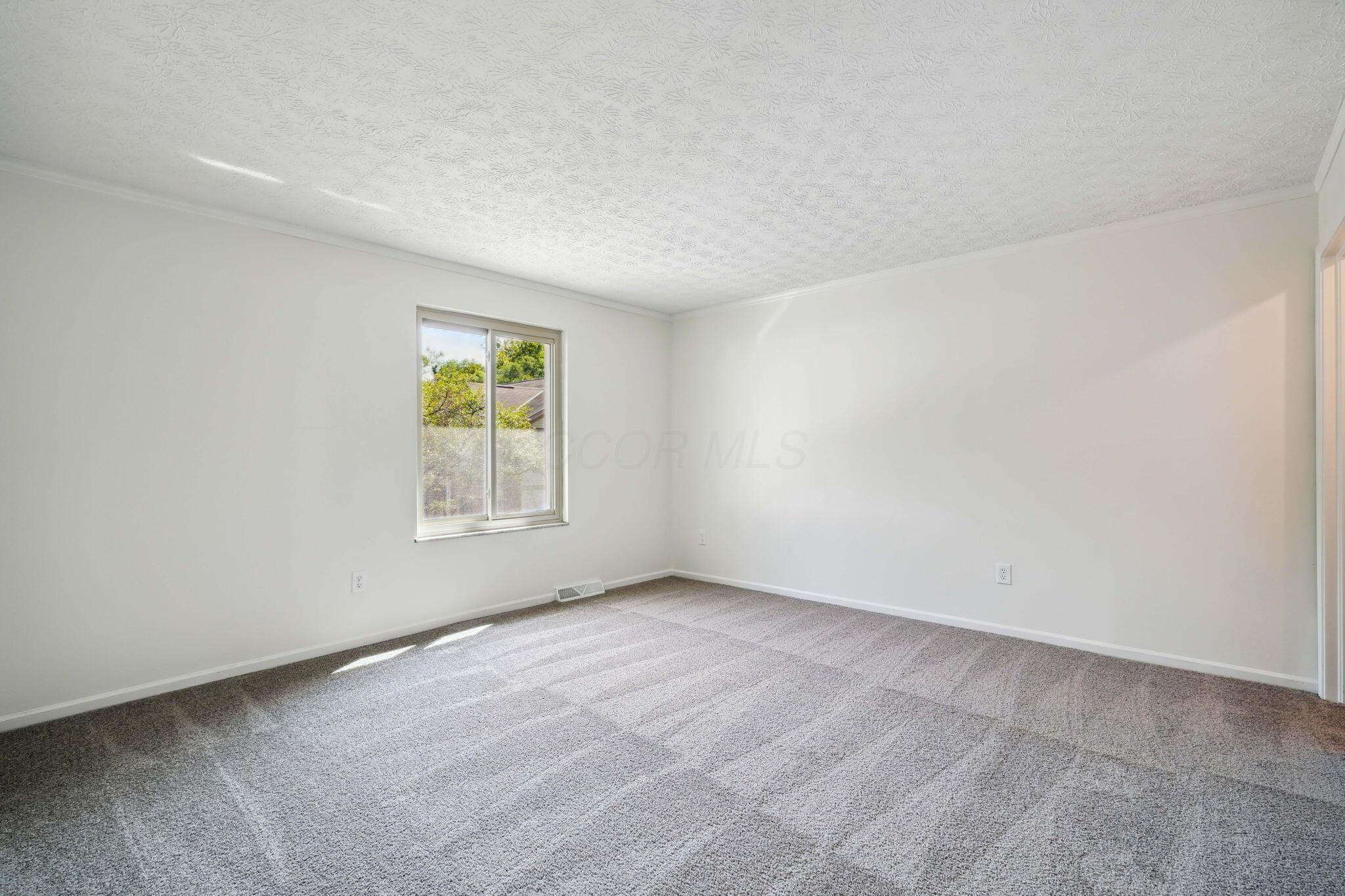 422 Fenway Road, Unit B Columbus, OH 43214 - Photo 33 of 49 29-web-or-mls-422-fenway-rd