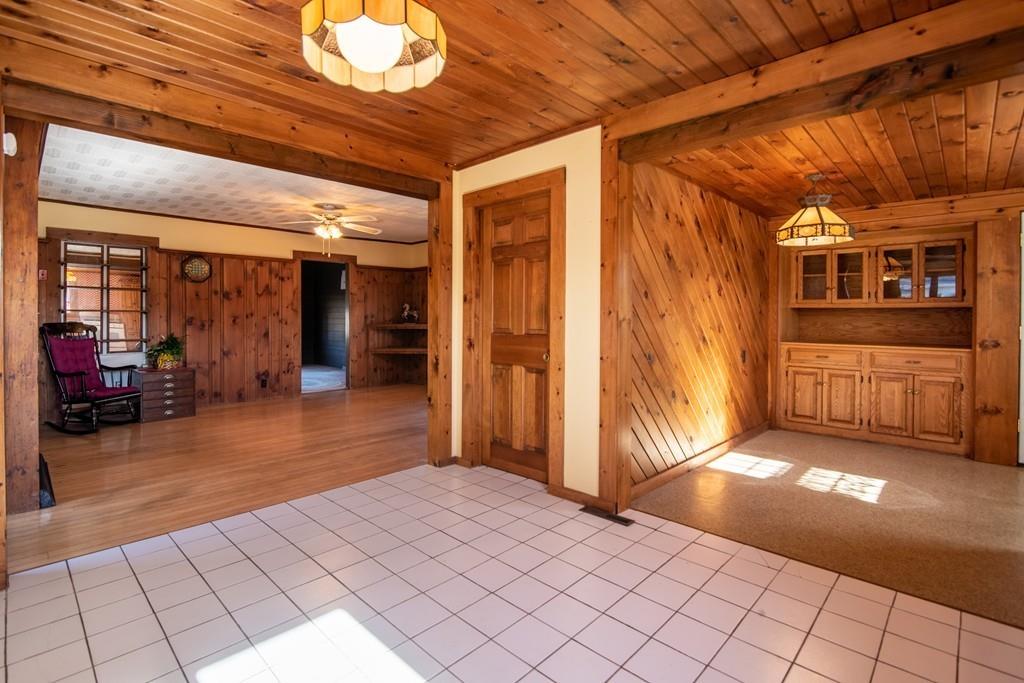 33 Quinebaug Road Dudley, MA 01571 - Photo 9 of 32 Gallery Image 9