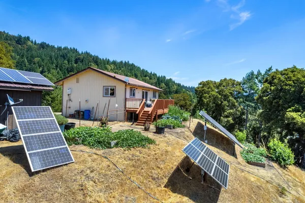 $1,575,000 | 745 Applewood Road, Petrolia, CA 95558
