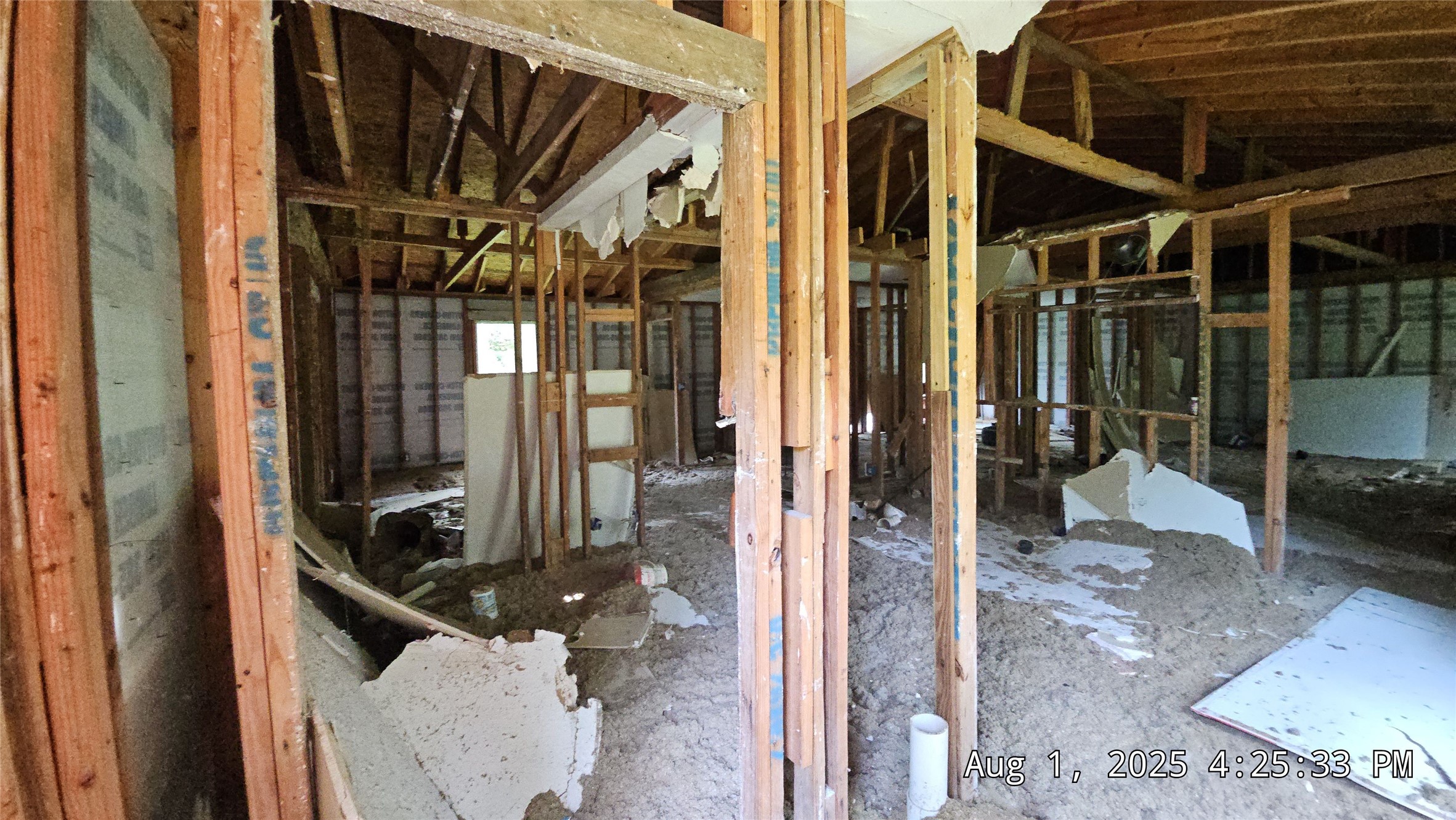 17505 South Lakeview Drive Splendora, TX 77372 - Photo 11 of 17 a view of storage and utility room