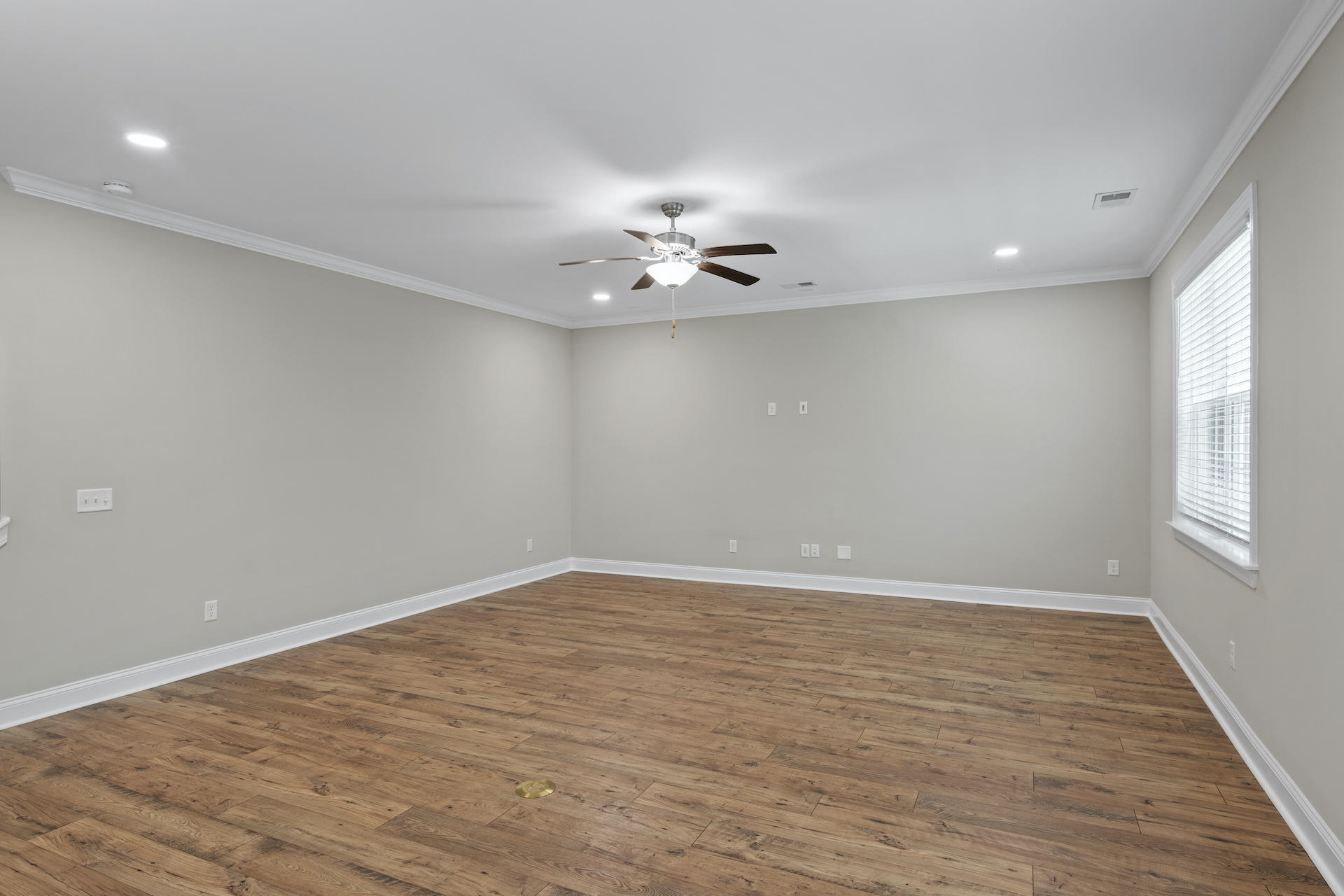 146 Boots Branch Road Summerville, SC 29485 - Photo 16 of 45 Family Room