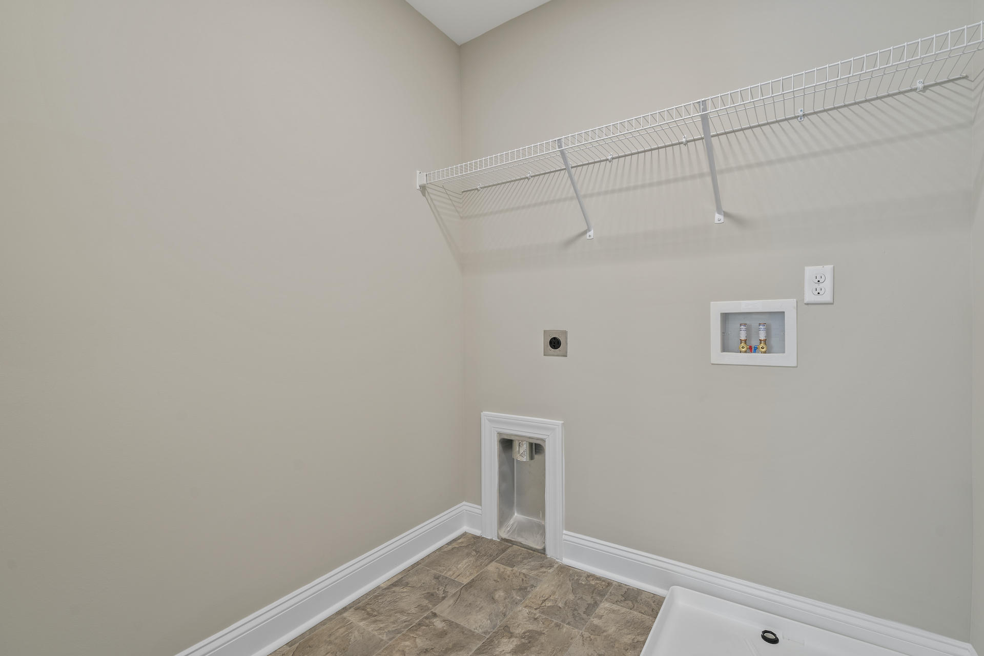 146 Boots Branch Road Summerville, SC 29485 - Photo 39 of 45 Laundry Room