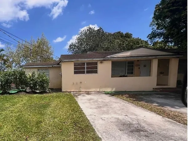 $2,650 | 1329 Southwest 75th Avenue, Unit 1, Miami, FL 33144