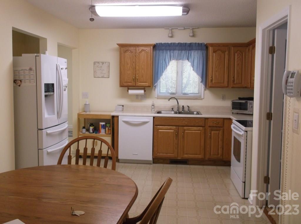 225 White Crane Road Salisbury, NC 28146 - Photo 13 of 32 Gallery Image 13