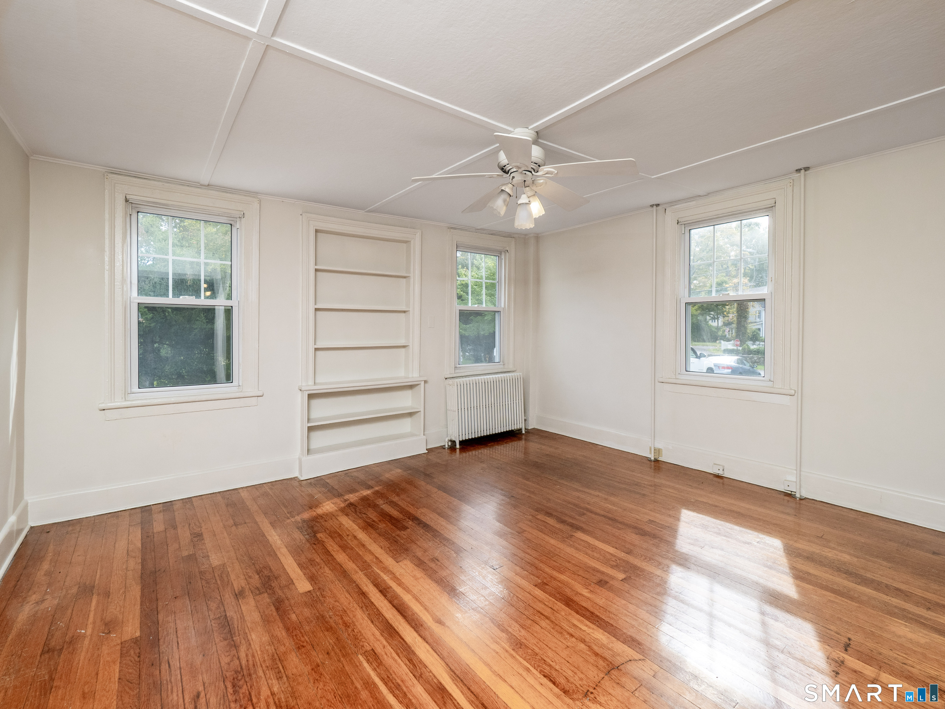 35 Ramapoo Road Ridgefield, CT 06877 - Photo 8 of 33 Front unit - family room