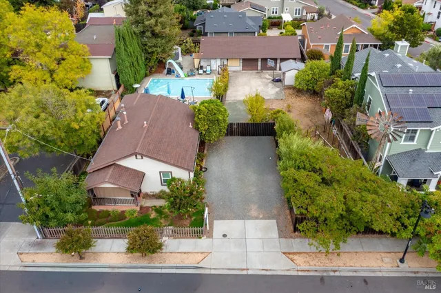 $1,645,000 | 6774 Yount Street, Yountville, CA 94599