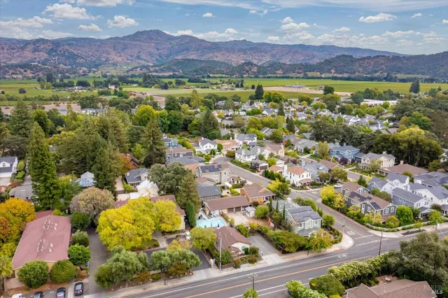 $1,645,000 | 6774 Yount Street, Yountville, CA 94599