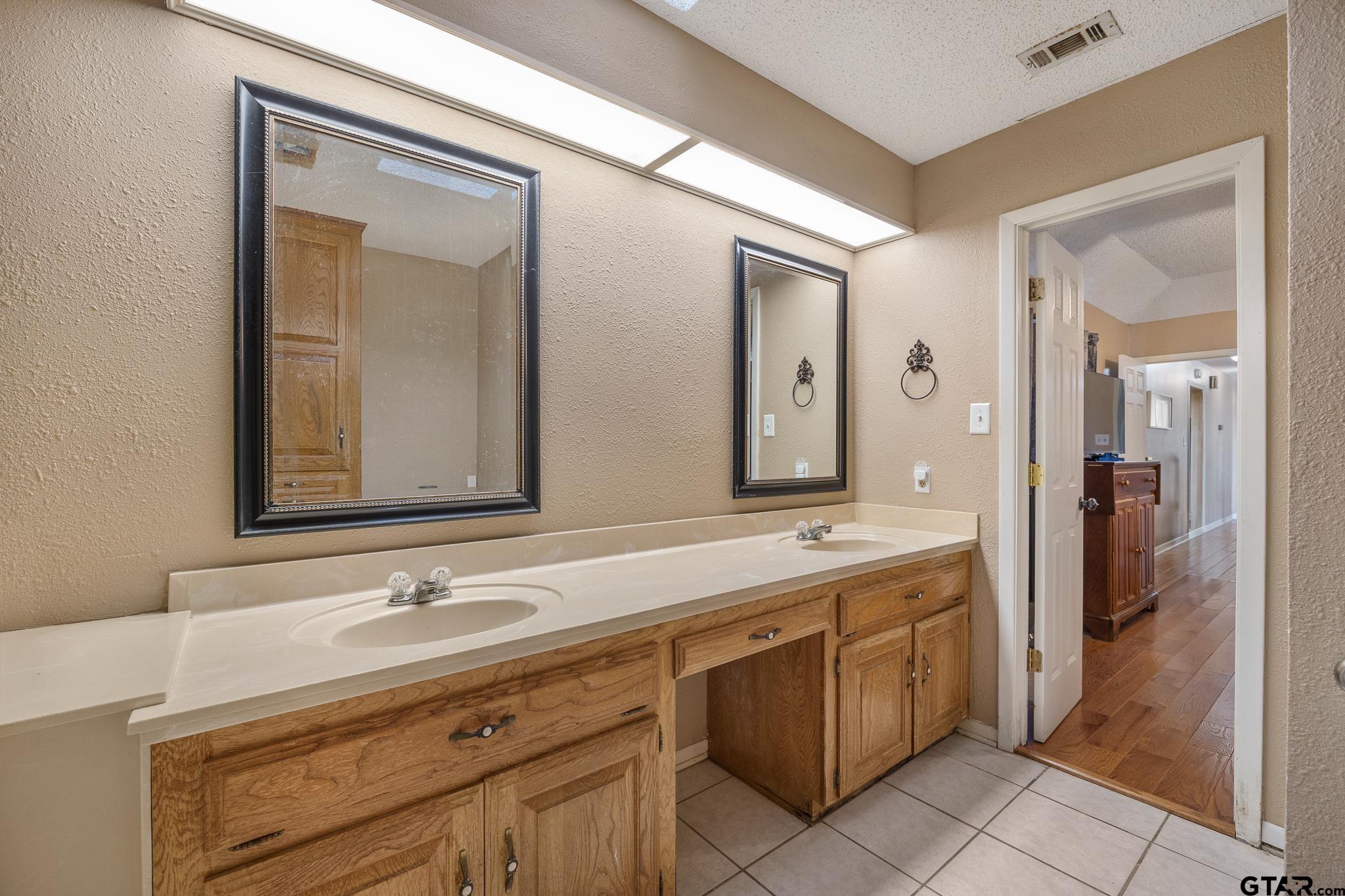 17137 County Road 43 Tyler, TX 75704 - Photo 18 of 47