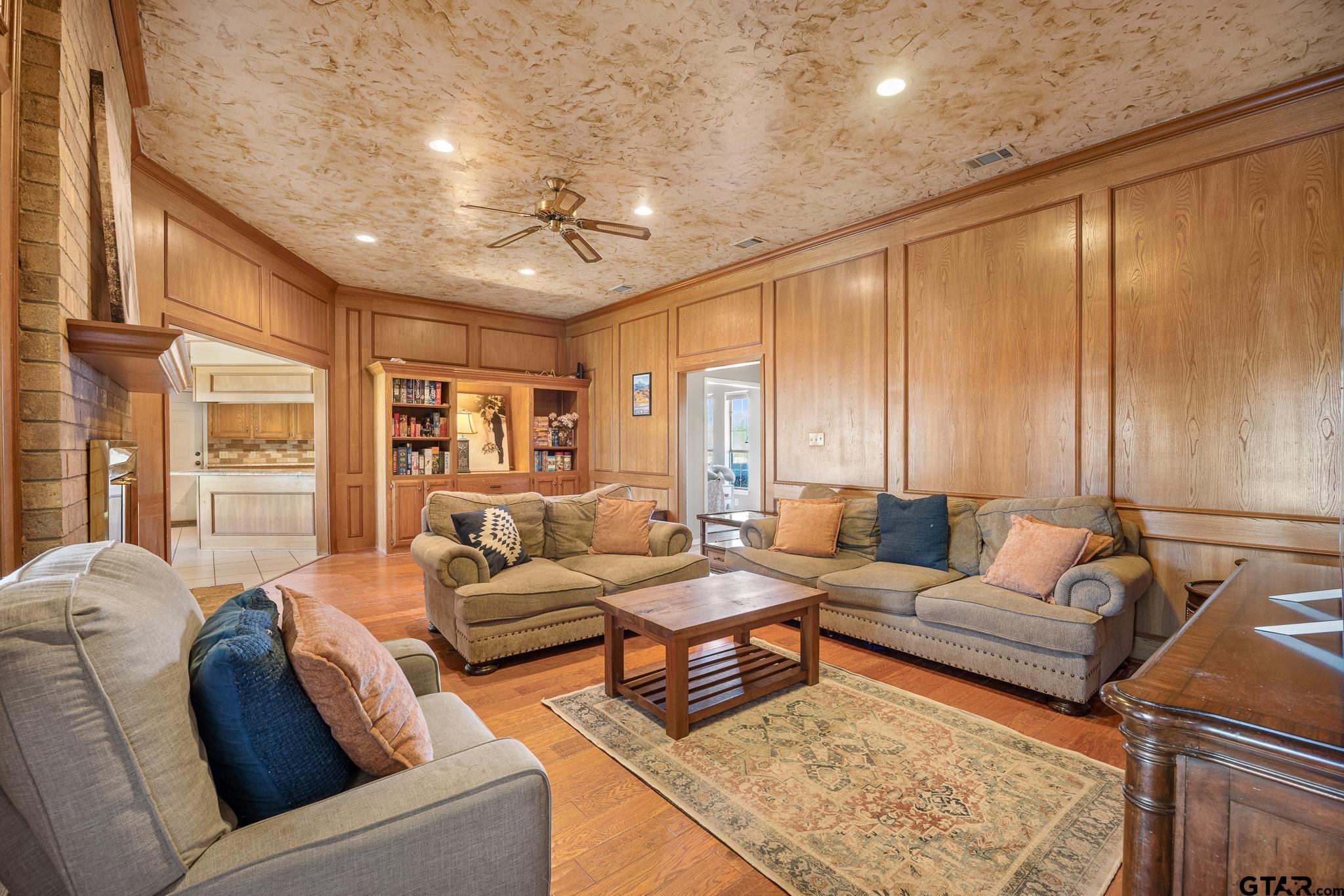 17137 County Road 43 Tyler, TX 75704 - Photo 7 of 47