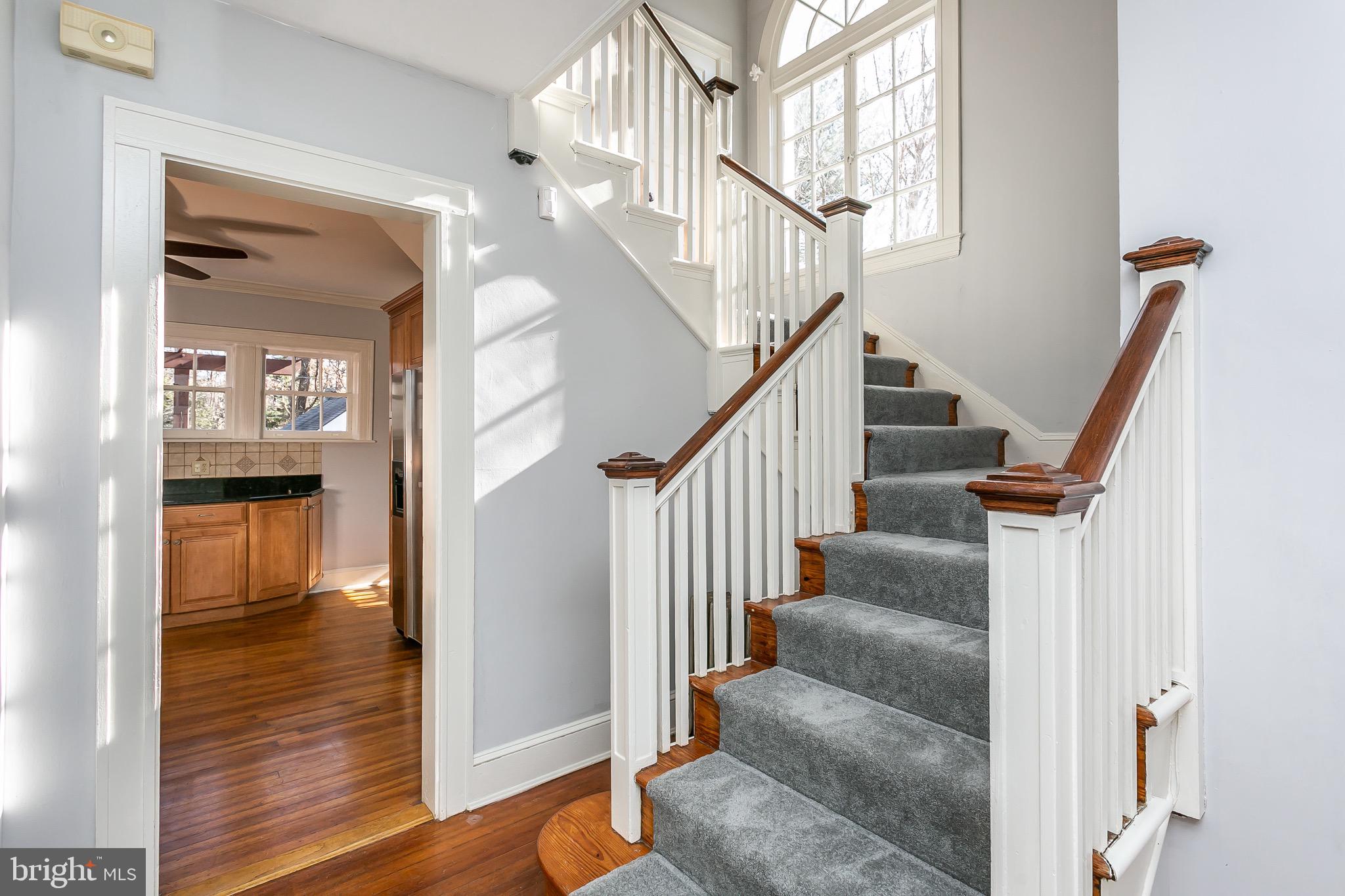 406 Hollen Road Baltimore, MD 21212 - Photo 12 of 43 You'll appreciate the beautiful staircase window