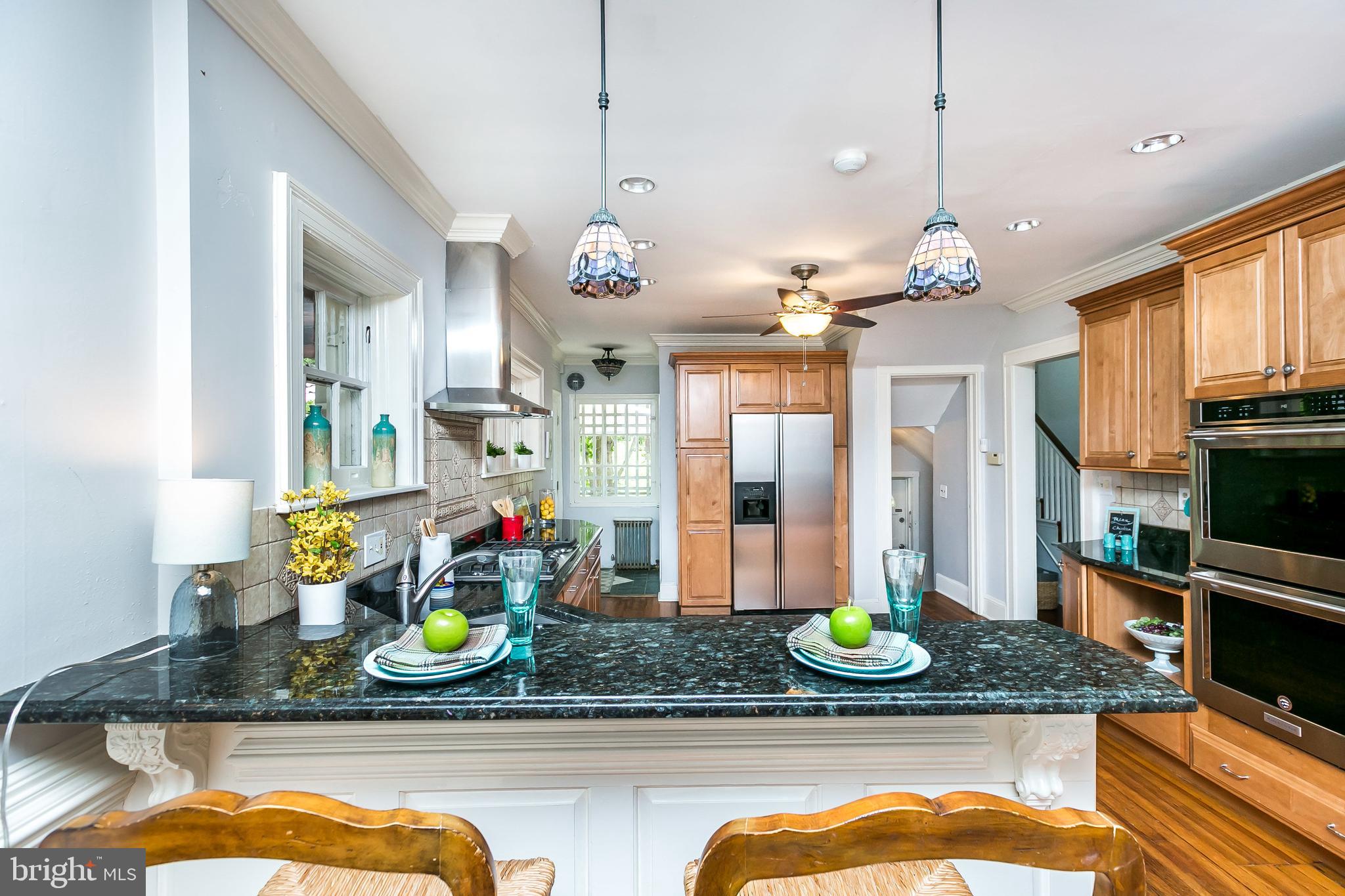 406 Hollen Road Baltimore, MD 21212 - Photo 16 of 43 Tons of storage and wonderful granite counters