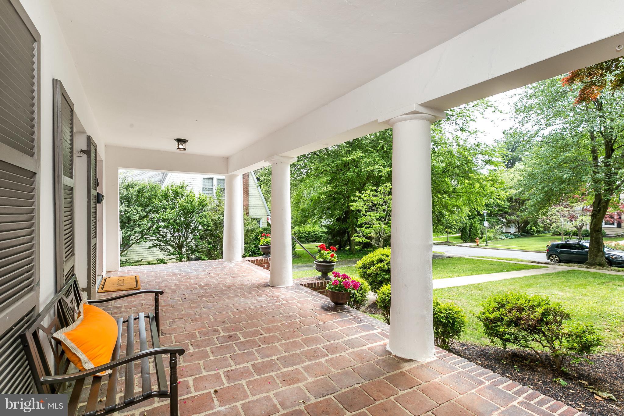 406 Hollen Road Baltimore, MD 21212 - Photo 4 of 43 Another view of the covered front porch