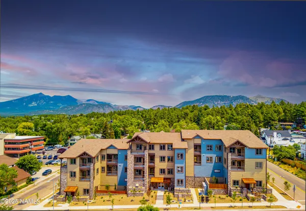 $911,905 | 310 East Birch Avenue, Unit 211, Flagstaff, AZ 86001