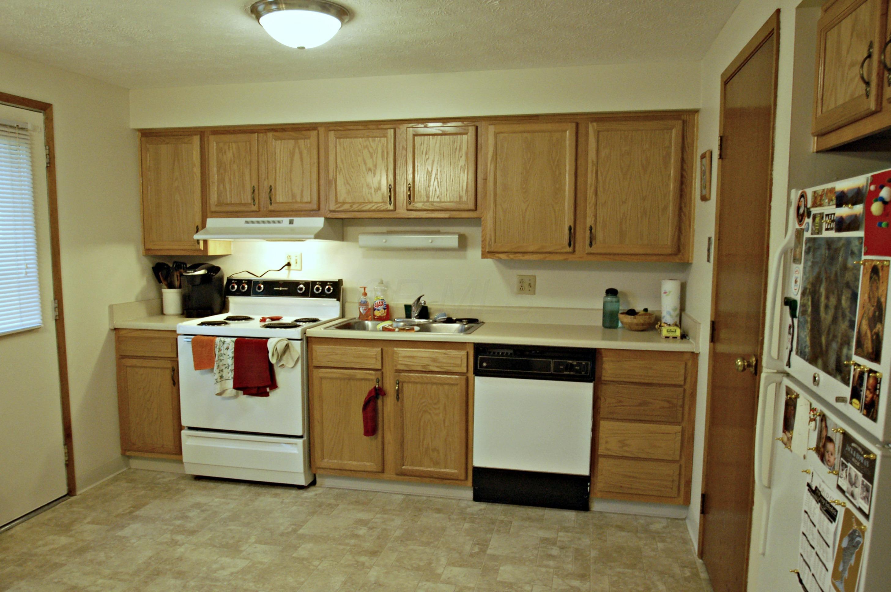 125-127 West Pacemont Road Columbus, OH 43202 - Photo 10 of 37