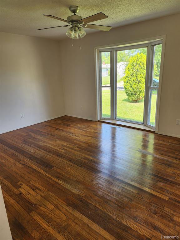 2293 Bates Road Mount Morris, MI 48458 - Photo 3 of 21