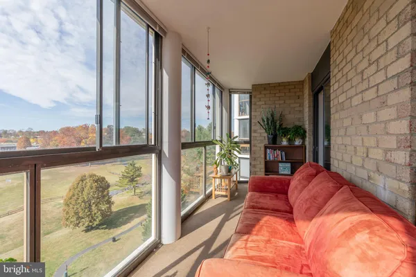 $259,900 | 15101 Interlachen Drive, Unit 1612, Silver Spring, MD 20906
