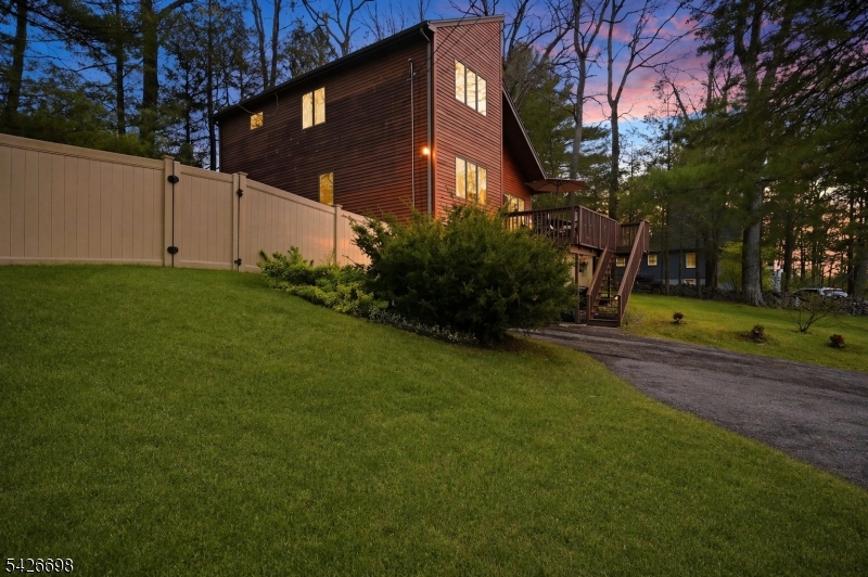 30 Eatontown Road West Milford, NJ 07421 - Photo 3 of 50