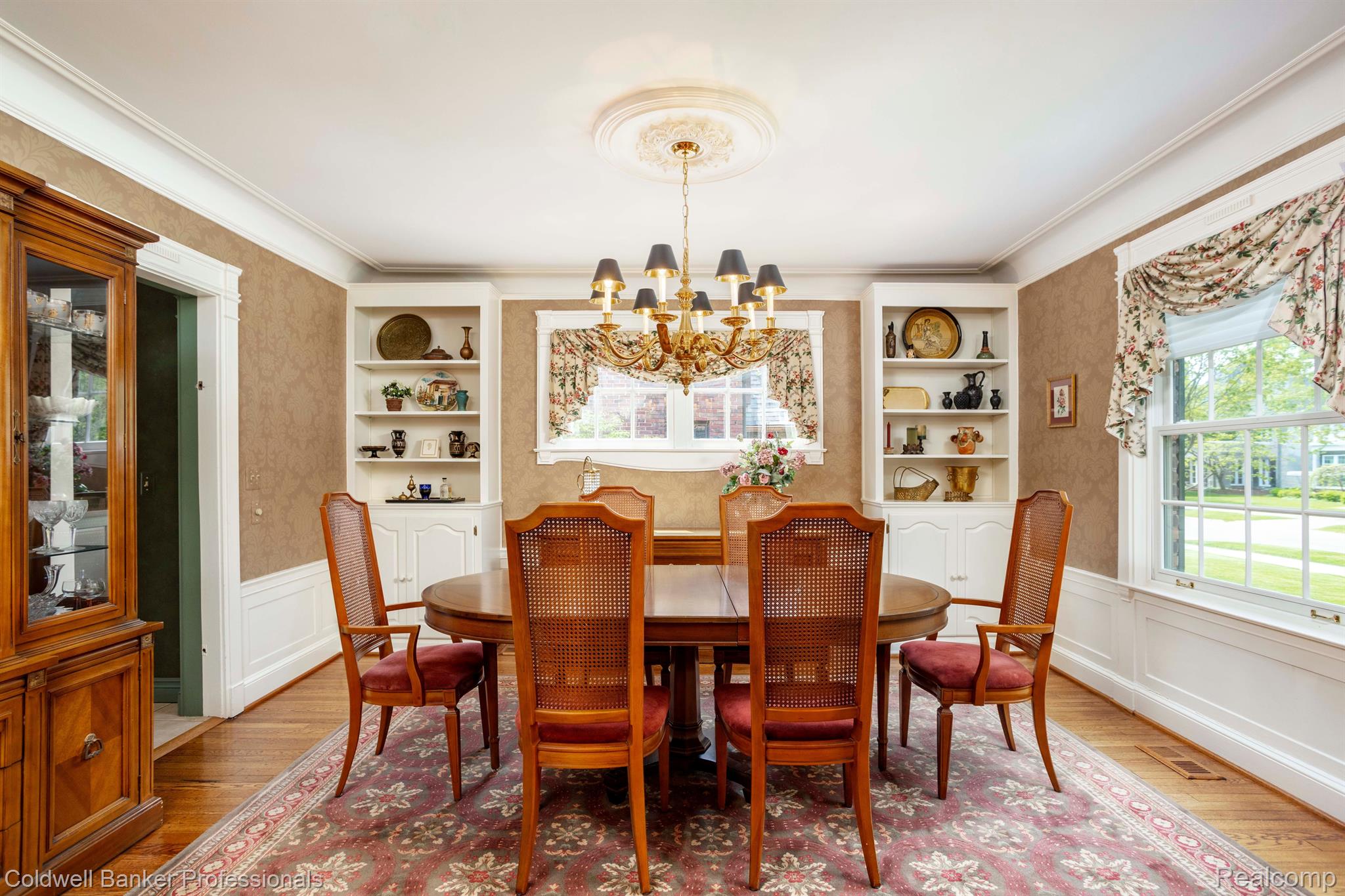558 Lincoln Road Grosse Pointe, MI 48230 - Photo 6 of 47 Dining Room