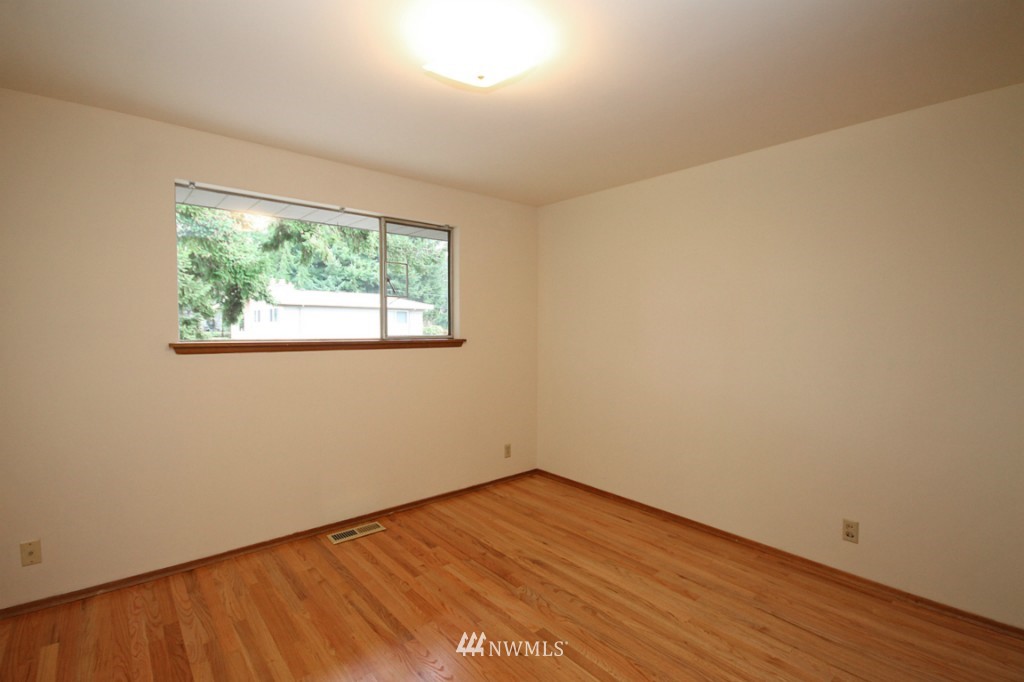 9122 207th Place Southwest Edmonds, WA 98026 - Photo 22 of 25 Gallery Image 22