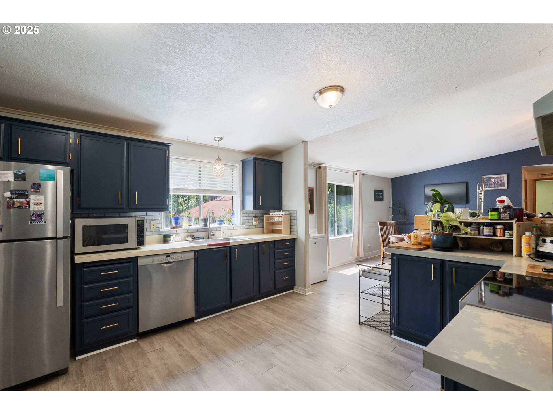18700 Southwest Seiffert Road Sherwood, OR 97140 - Photo 14 of 48 Kitchen