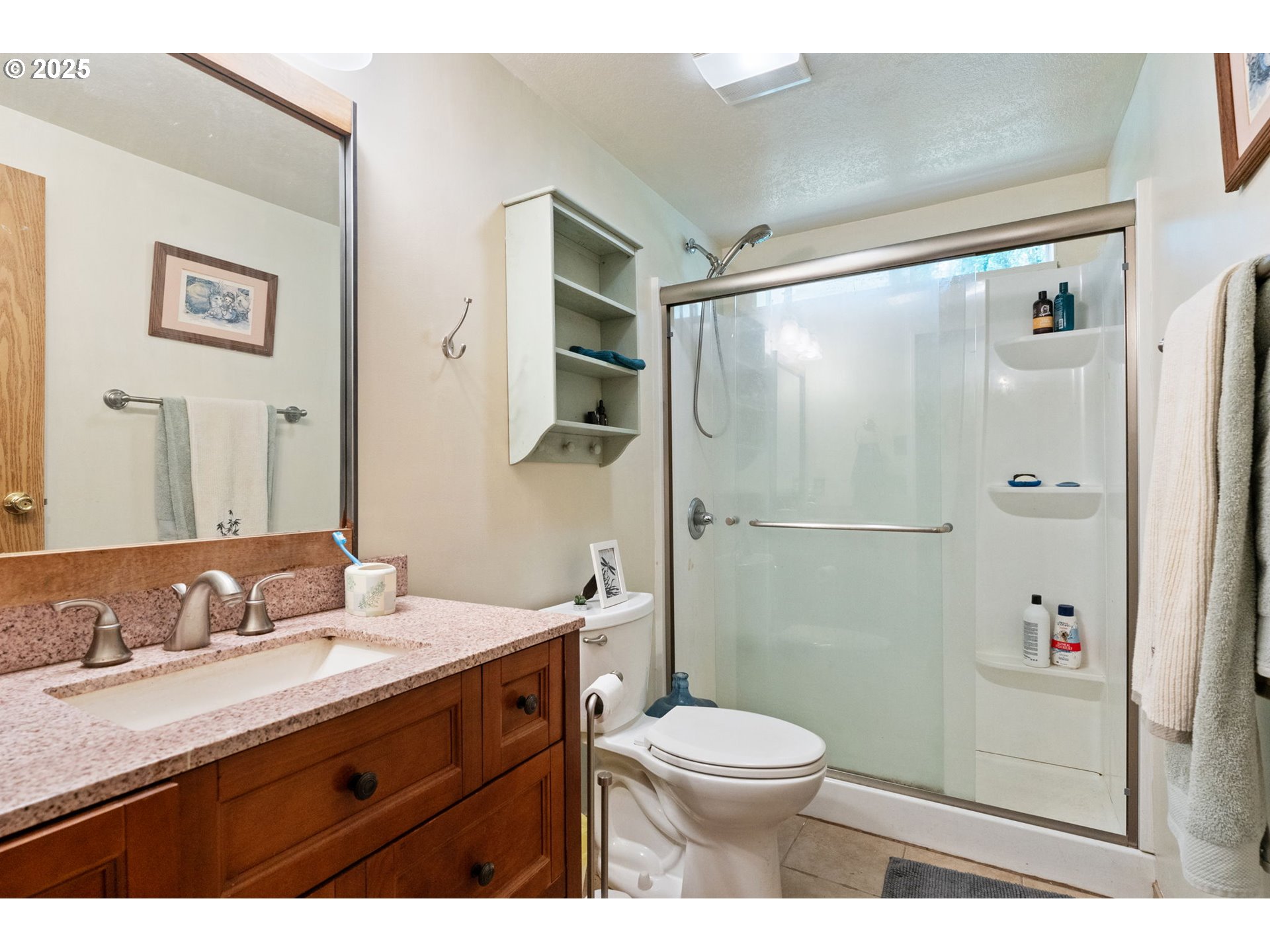 18700 Southwest Seiffert Road Sherwood, OR 97140 - Photo 24 of 48 Bathroom
