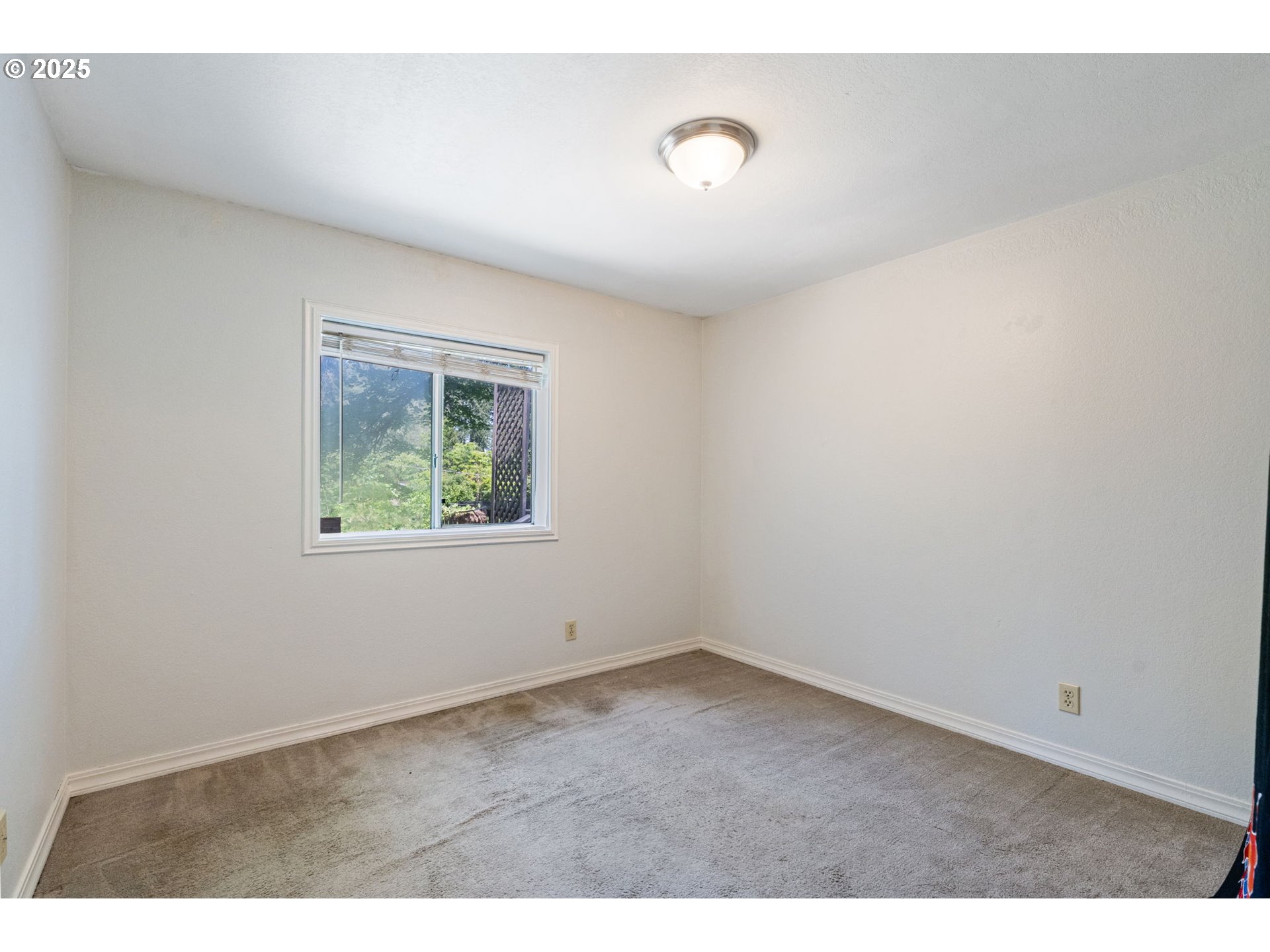 18700 Southwest Seiffert Road Sherwood, OR 97140 - Photo 26 of 48 Bedroom