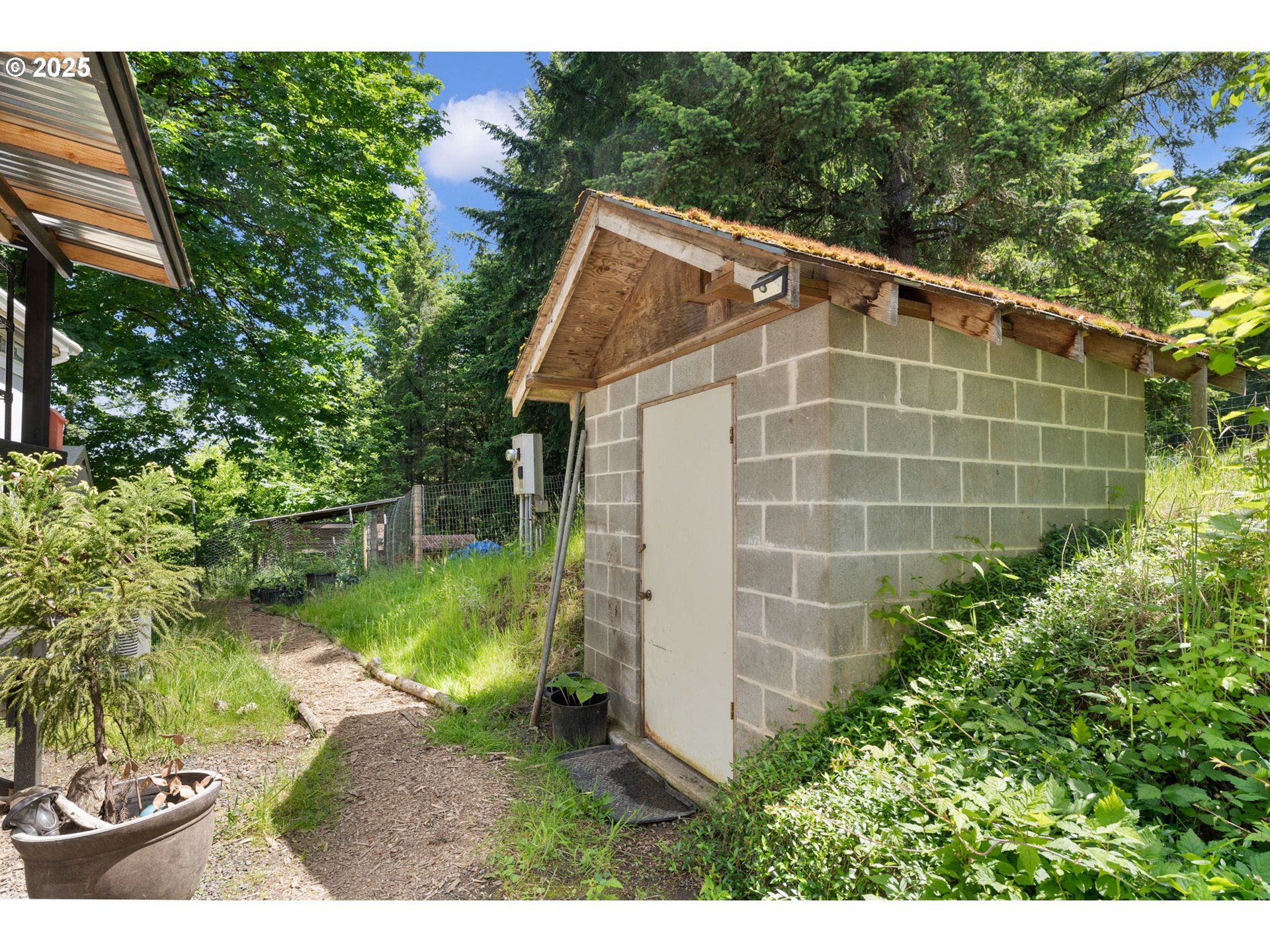 18700 Southwest Seiffert Road Sherwood, OR 97140 - Photo 32 of 48 Exterior