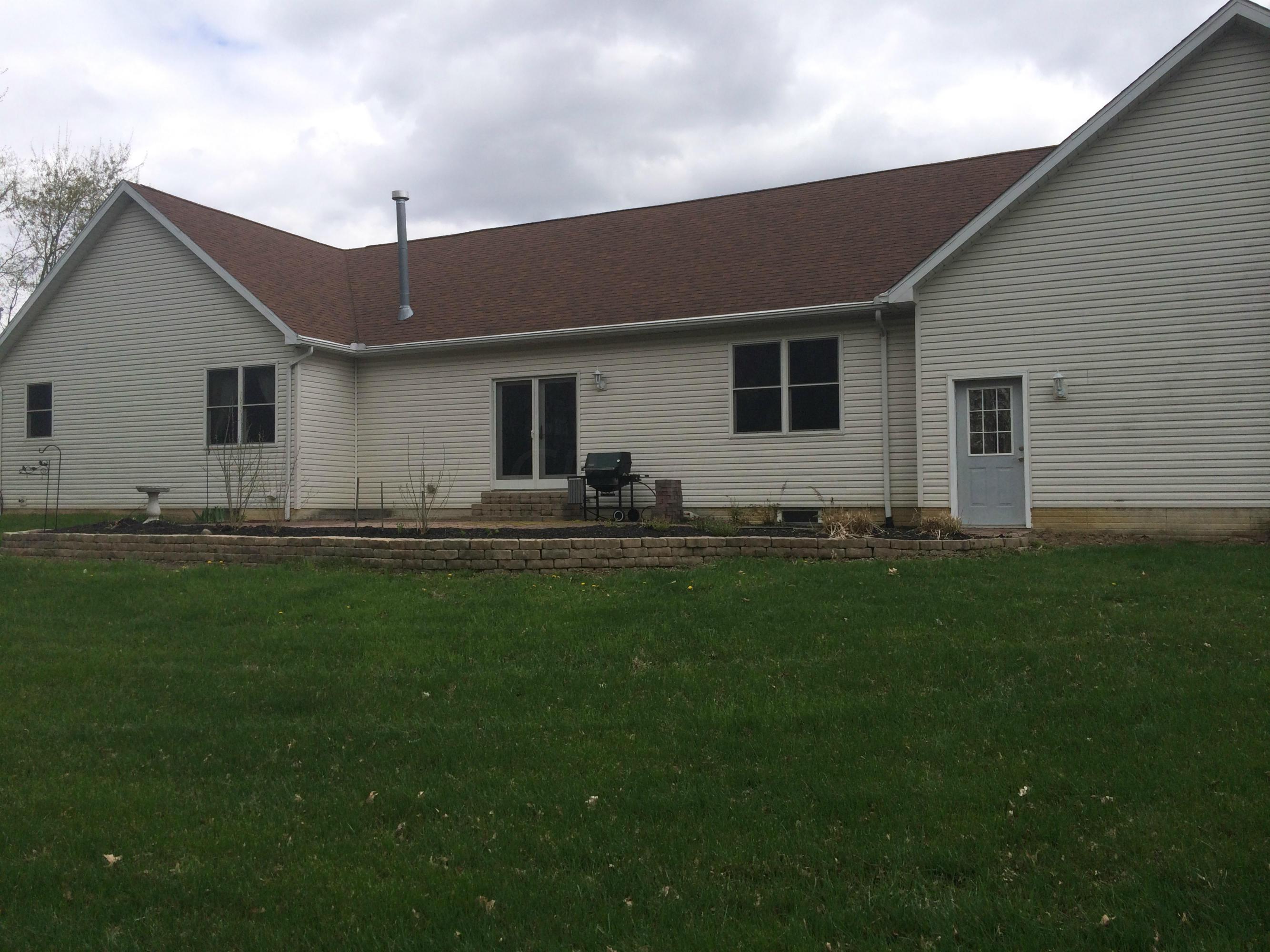 1381 Horseshoe Road Delaware, OH 43015 - Photo 3 of 10