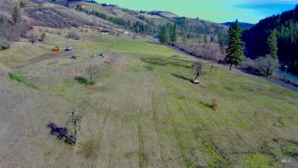 $450,000 | 1050 Cedar Ridge Road, Kendrick, ID 83537
