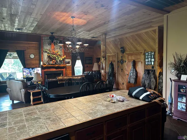 $1,100,000 | 309 Dyson Road, Montgomery, LA 71454