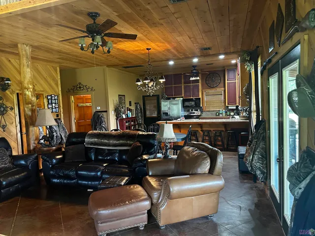 $1,500,000 | 309 Dyson Road, Montgomery, LA 71454