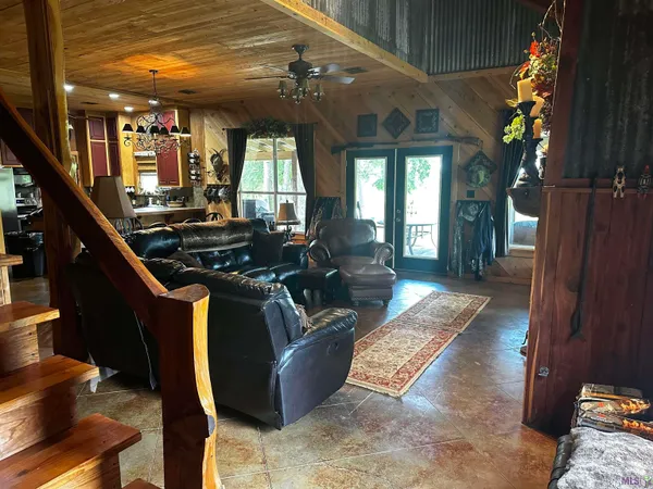 $1,100,000 | 309 Dyson Road, Montgomery, LA 71454