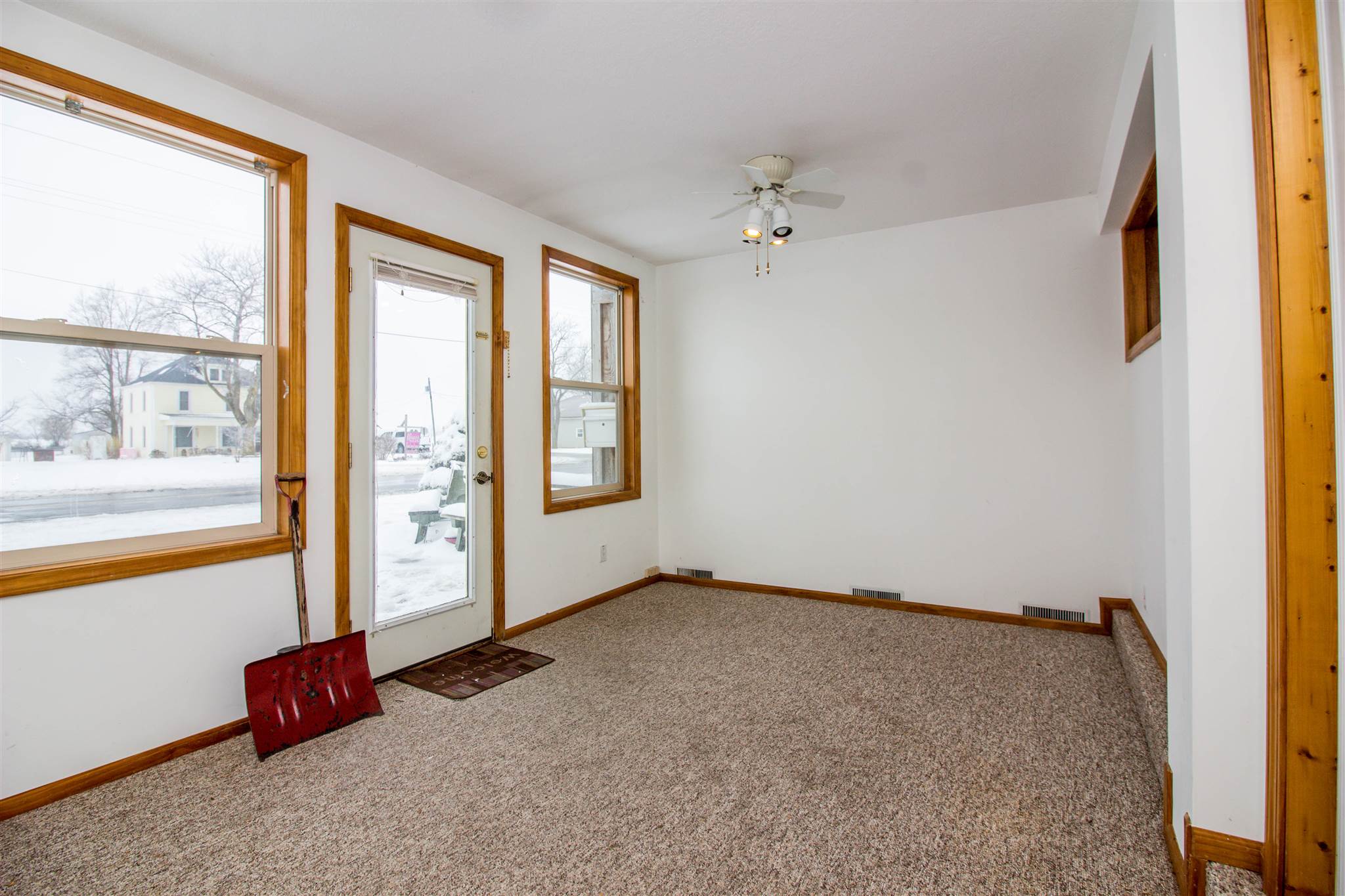 18407 Paulding Road Monroeville, IN 46773 - Photo 4 of 36