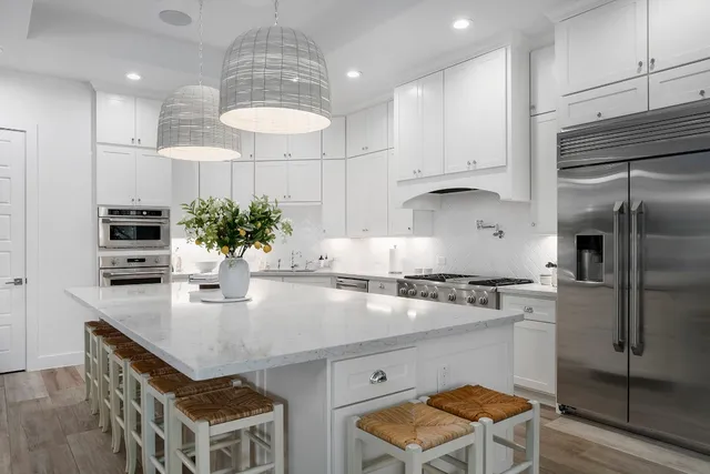 $2,650,000 | 7917 Orisha Drive, Austin, TX 78739