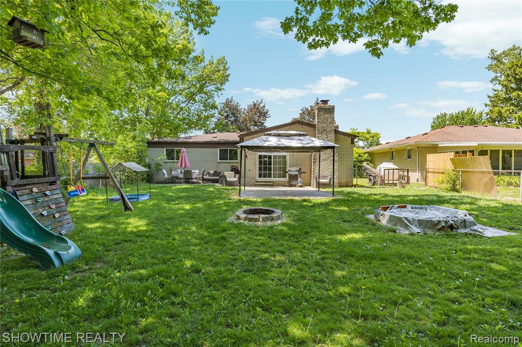 31720 Kelly Road Roseville, MI 48066 - Photo 38 of 42