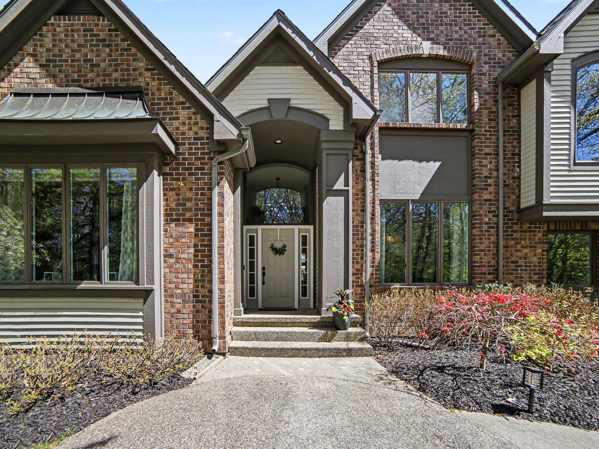 19168 Hoffmaster Drive Spring Lake, MI 49456 - Photo 7 of 56 003_file_2070