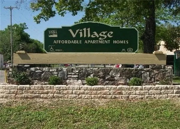 a sign that is on the side of the road