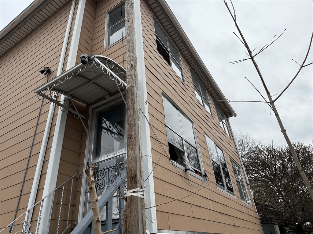 4 Maxwell Court Worcester, MA 01607 - Photo 3 of 4