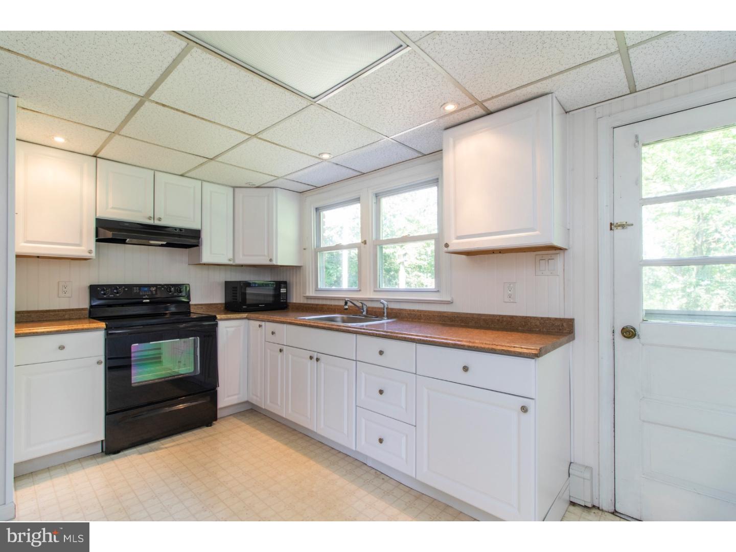 53 Tyrone Road Phoenixville, PA 19460 - Photo 16 of 23 In-law Suite