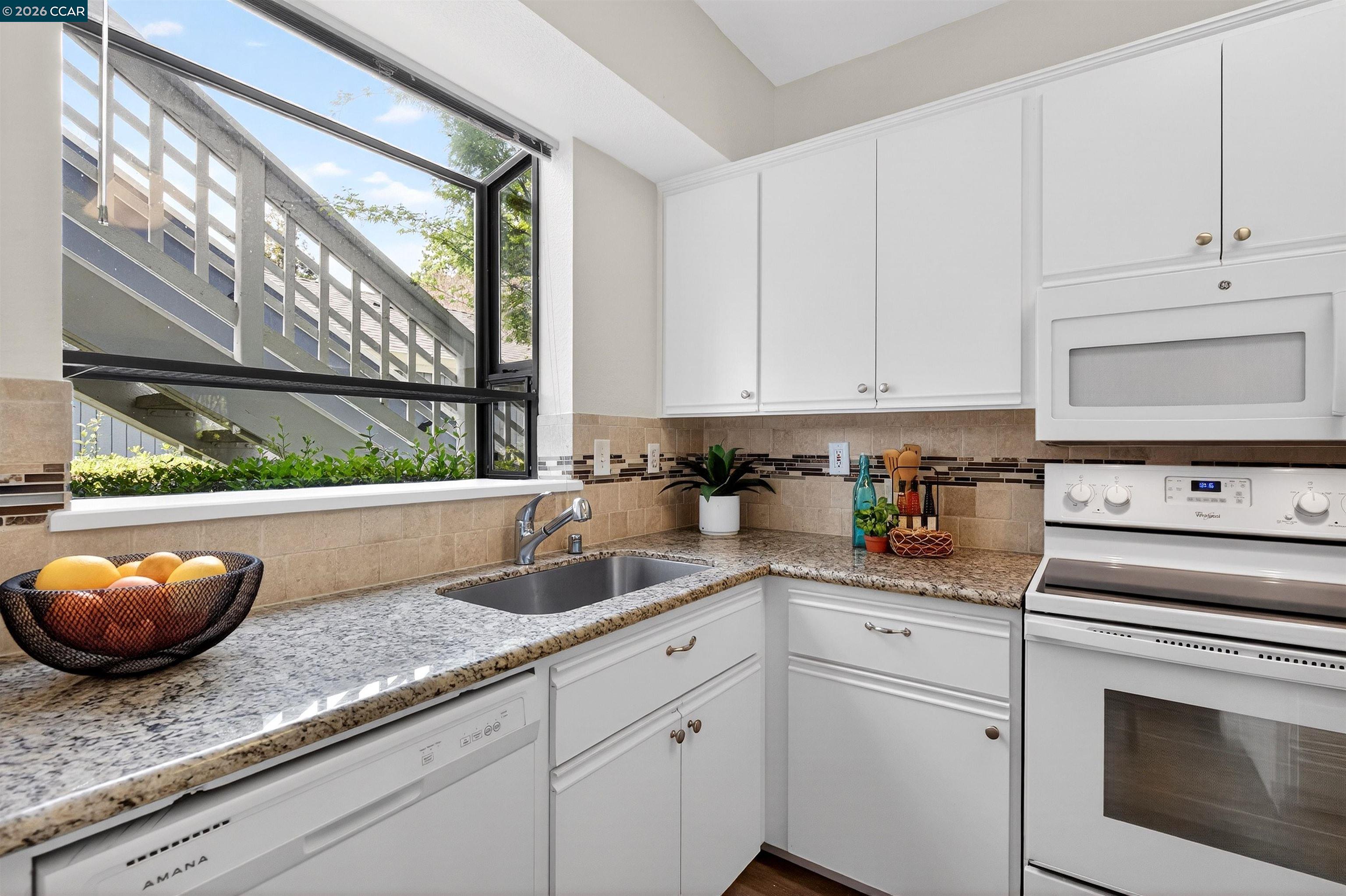 2590 Oak Road, Unit 146 Walnut Creek, CA 94597 - Photo 2 of 25