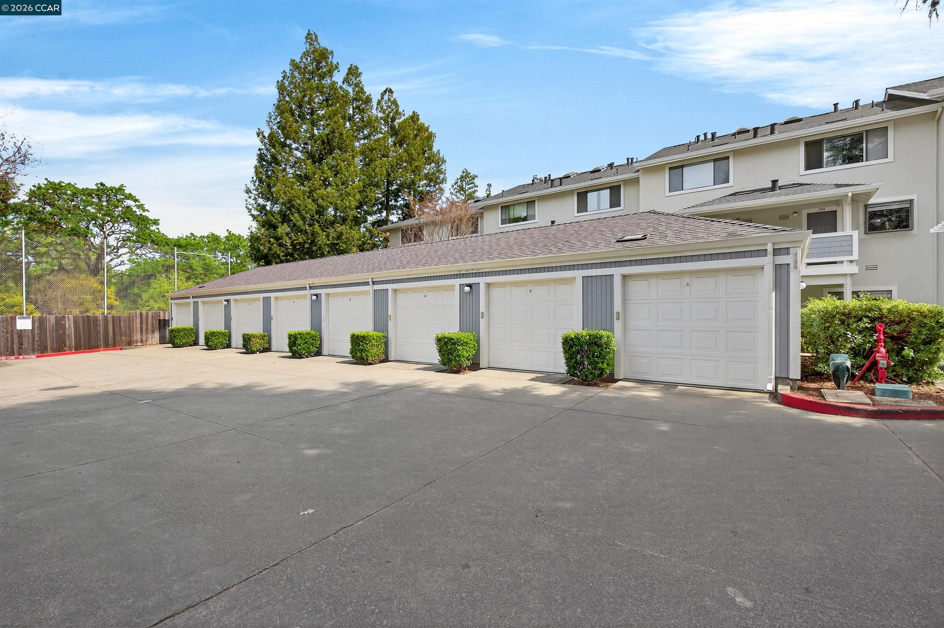 2590 Oak Road, Unit 146 Walnut Creek, CA 94597 - Photo 24 of 25