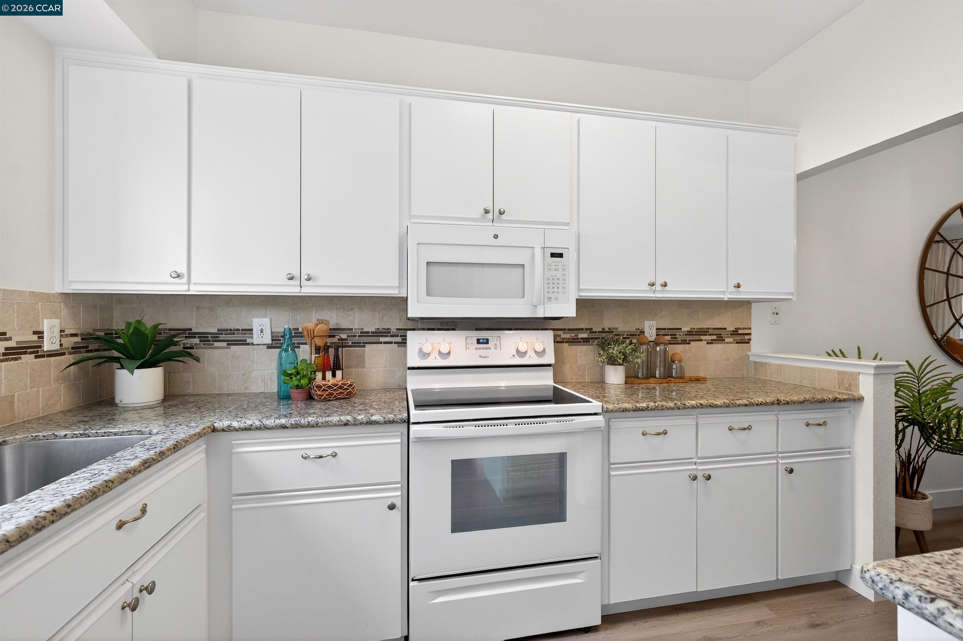 2590 Oak Road, Unit 146 Walnut Creek, CA 94597 - Photo 3 of 25