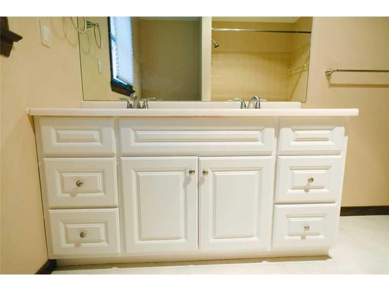111 Thomas Road Canonsburg, PA 15317 - Photo 23 of 25 Full Bath.