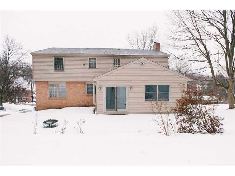 111 Thomas Road Canonsburg, PA 15317 - Photo 25 of 25 Exterior Back.