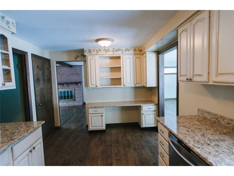 111 Thomas Road Canonsburg, PA 15317 - Photo 6 of 25 Kitchen. Great cabinetry with built in desk area.