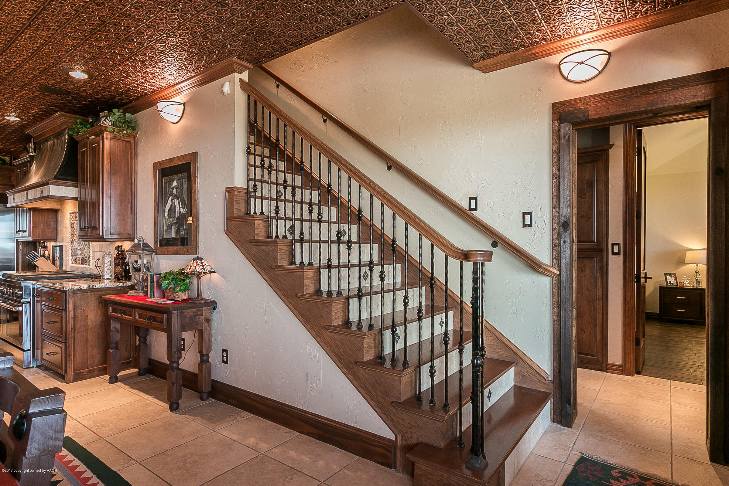 7851 East Lake View Road Amarillo, TX 79118 - Photo 31 of 57 Stairway